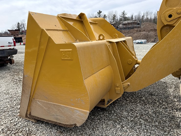 caterpillar-972-image-10