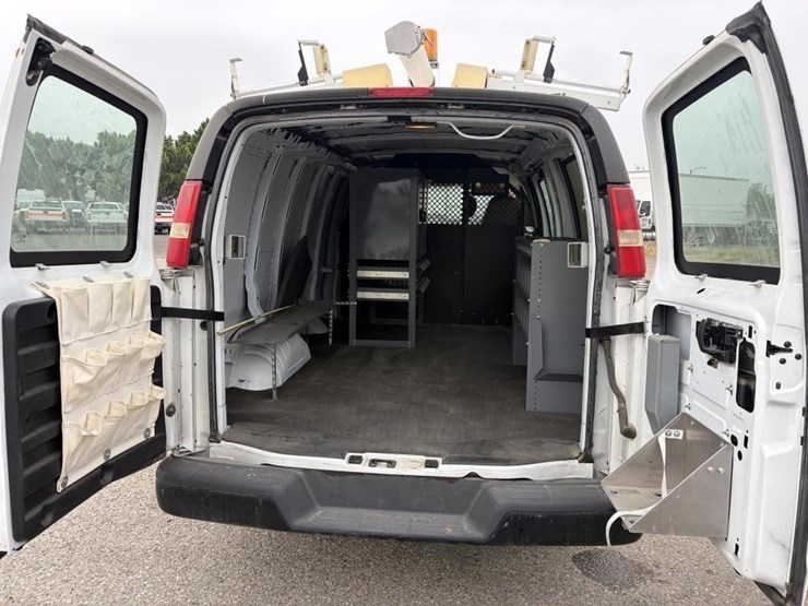 2007-chevrolet-express-1500-image-11