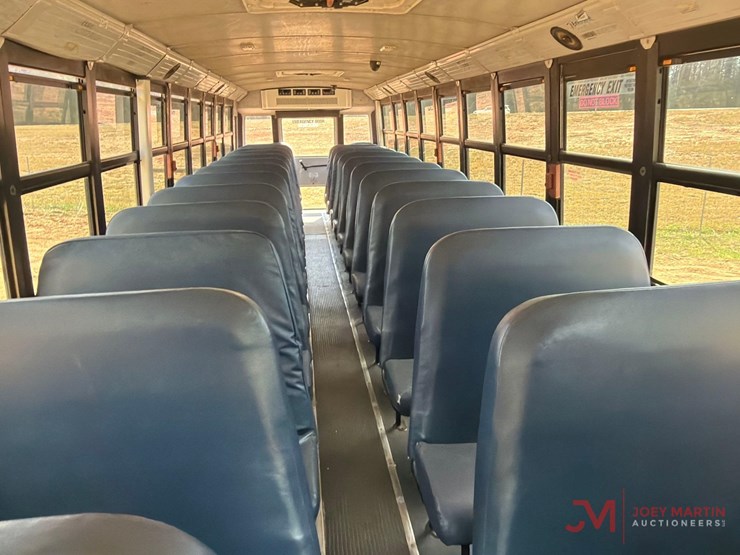 2008-thomas-saf-t-liner-c2-image-14