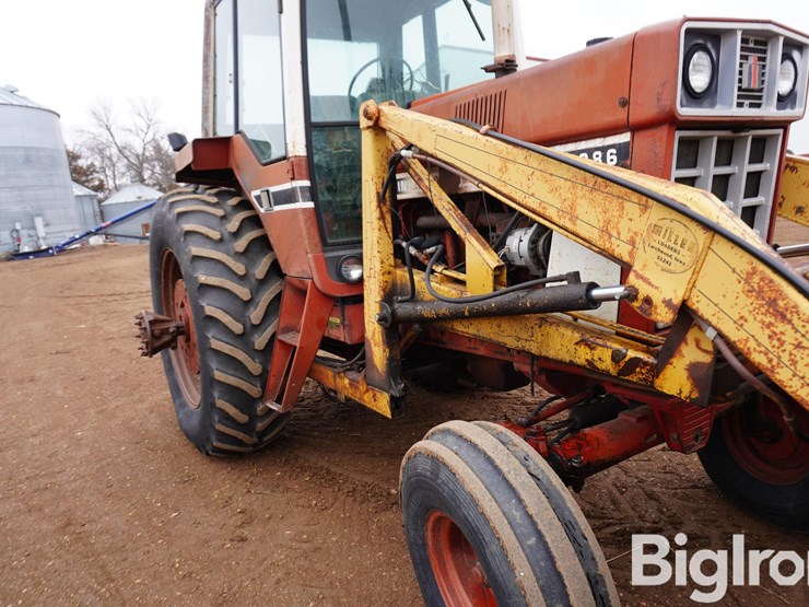 1976-international-1086-image-9