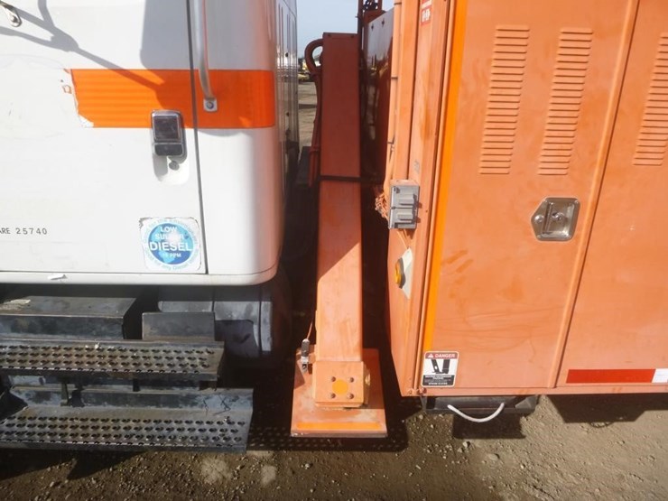 2002-international-4900-image-15