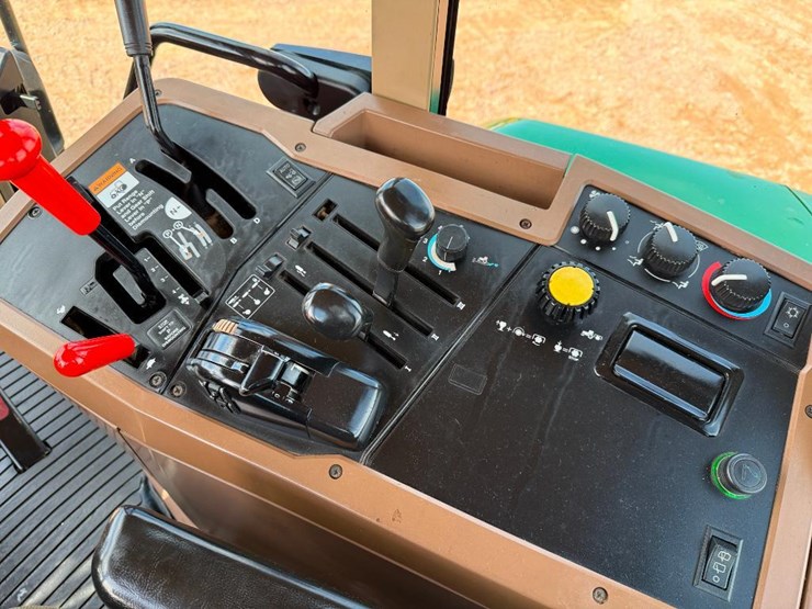 john-deere-7200-image-49