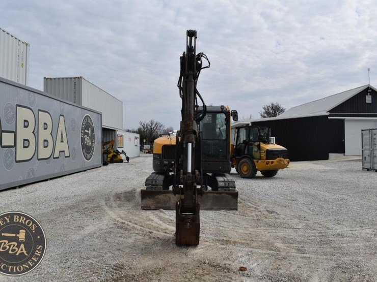 2019-volvo-ecr88d-image-14