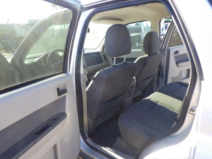 2009-ford-escape-image-7