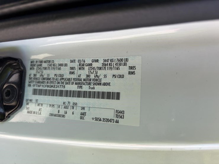 2016-ford-f150-image-16