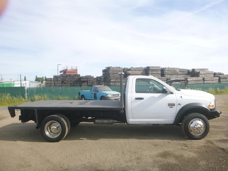 2011-dodge-ram-5500-image-7