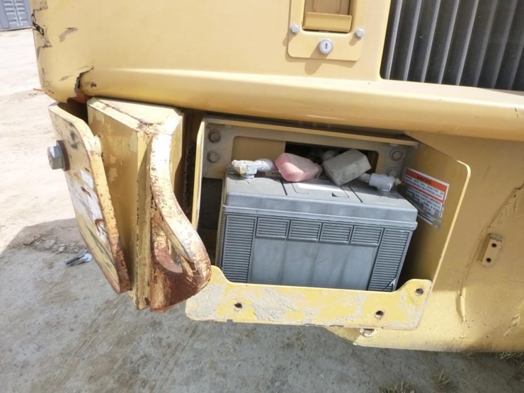 2004-caterpillar-924gz-image-32