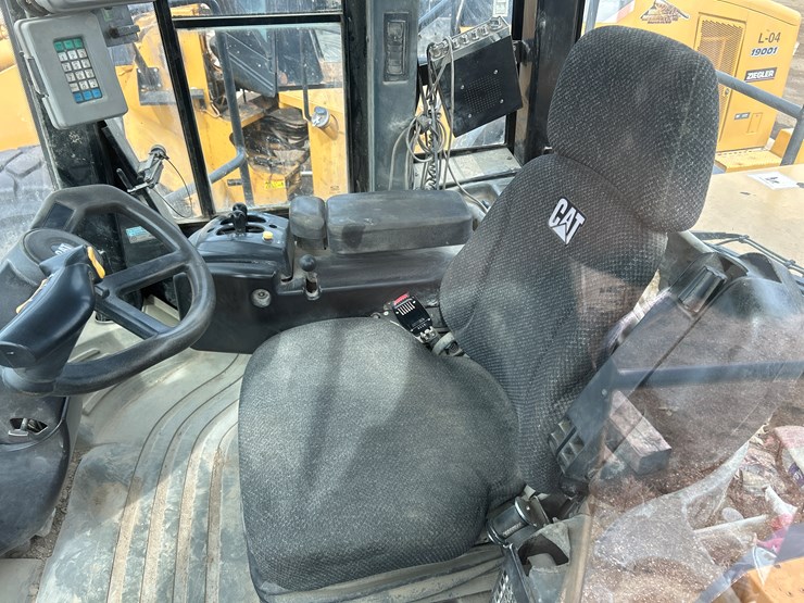 caterpillar-980g-image-54