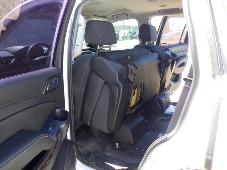 2016-chevrolet-tahoe-image-7