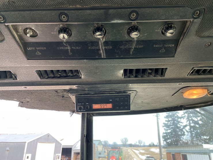 john-deere-4840-image-46