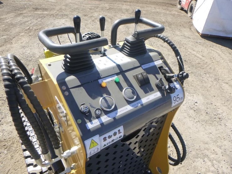 sdlanch-sdll60-skid-steer-track-loader-image-18