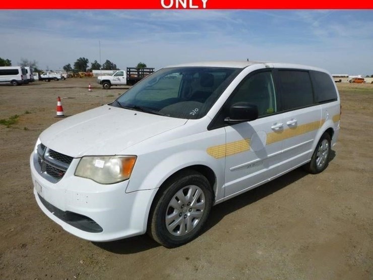 2014-dodge-grand-caravan-image-1