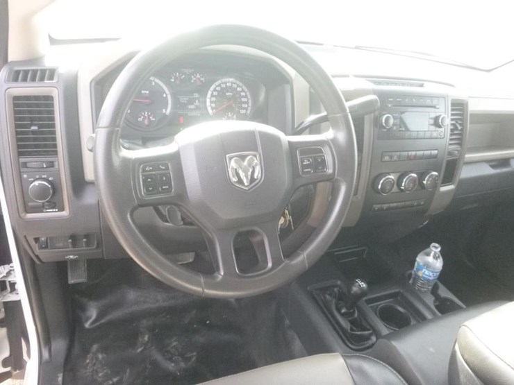 2012-dodge-ram-5500-image-12