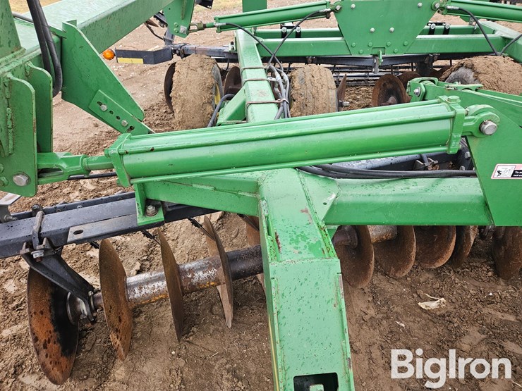 2004-john-deere-637-image-18