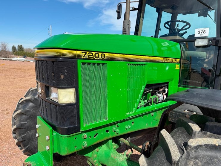 john-deere-7200-image-28