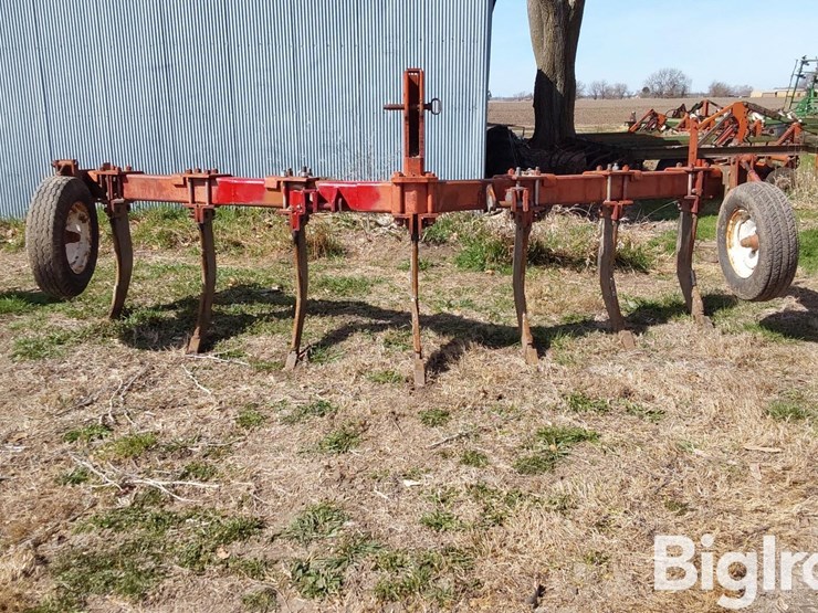 international-10-image-2