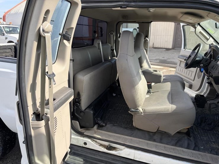 2008-ford-f250-image-10