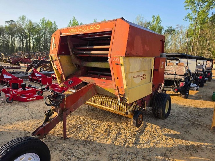 new-holland-855-image-1