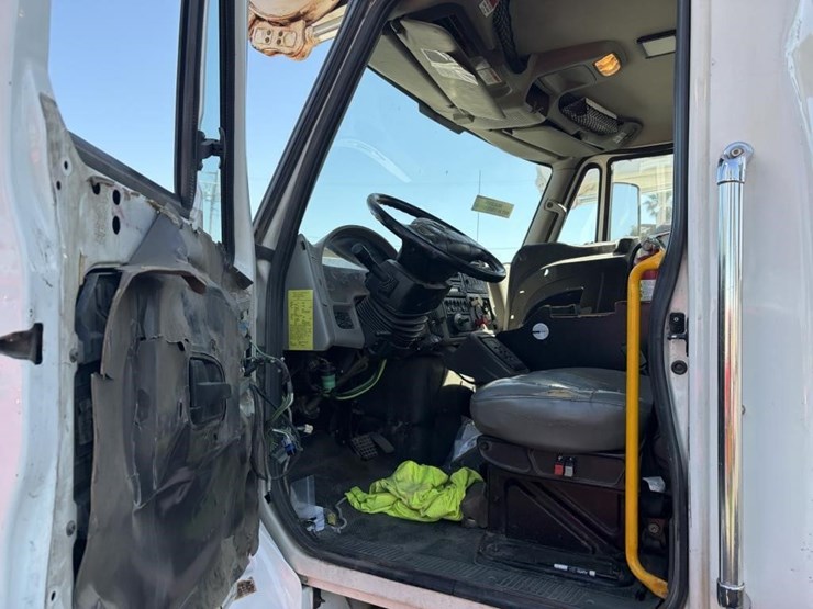 2013-international-workstar-7400-image-14