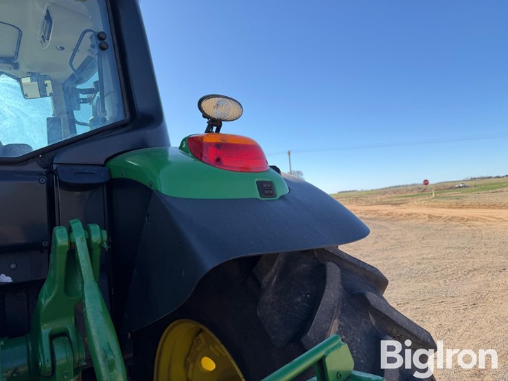 2022-john-deere-6155m-image-15