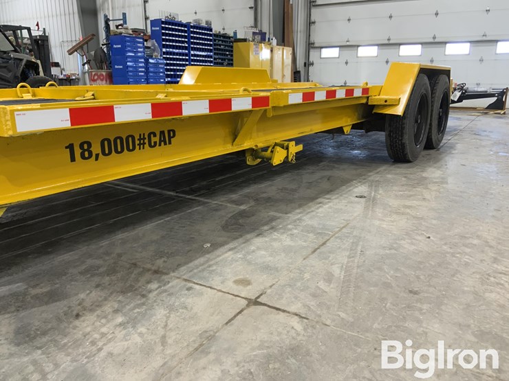 2017-massey-ferguson-730-image-17