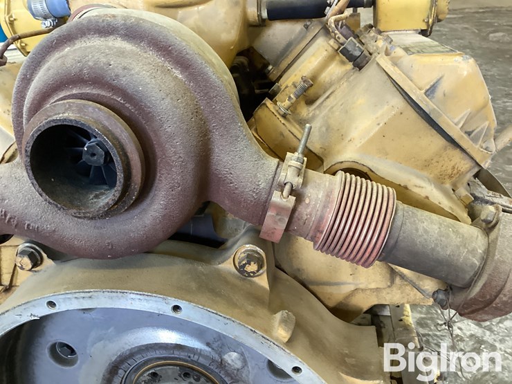 caterpillar-3208-image-17