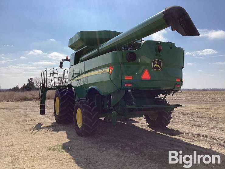 2015-john-deere-s660-image-7