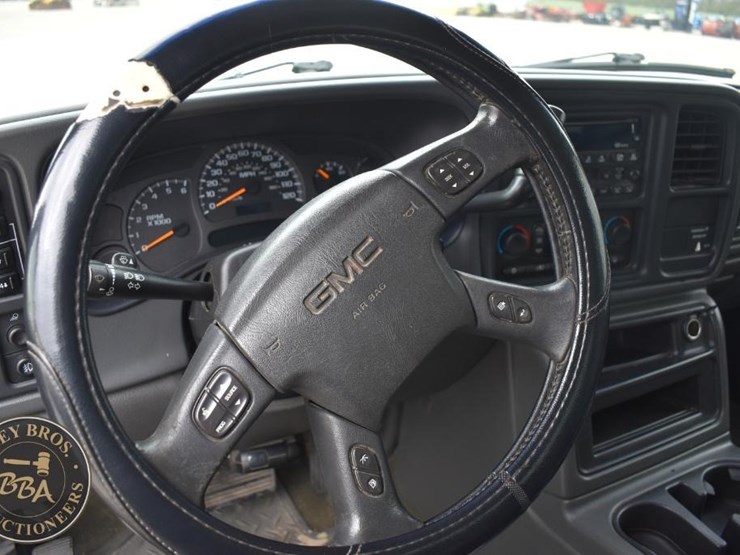 2003-gmc-sierra-1500-slt-image-23