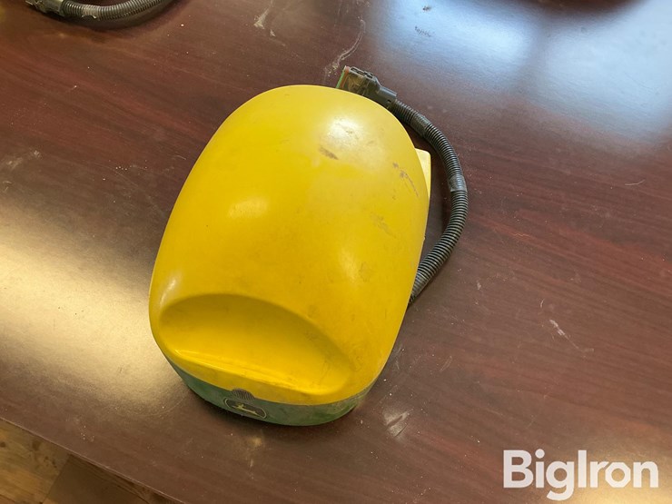 2021-john-deere-6000-image-1