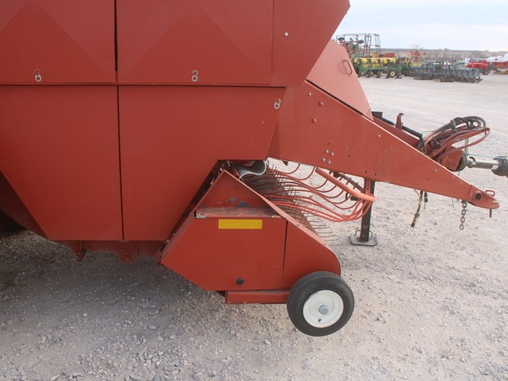 hesston-4910-image-78