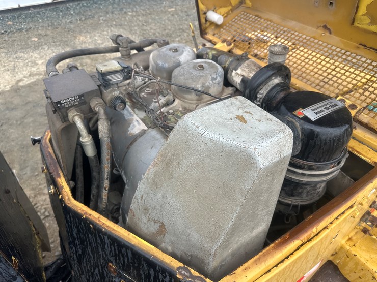 massey-ferguson-8-image-22