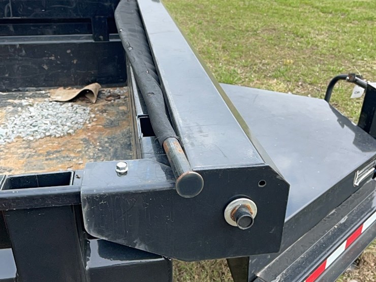 load-trail-16’-dump-trailer-image-14