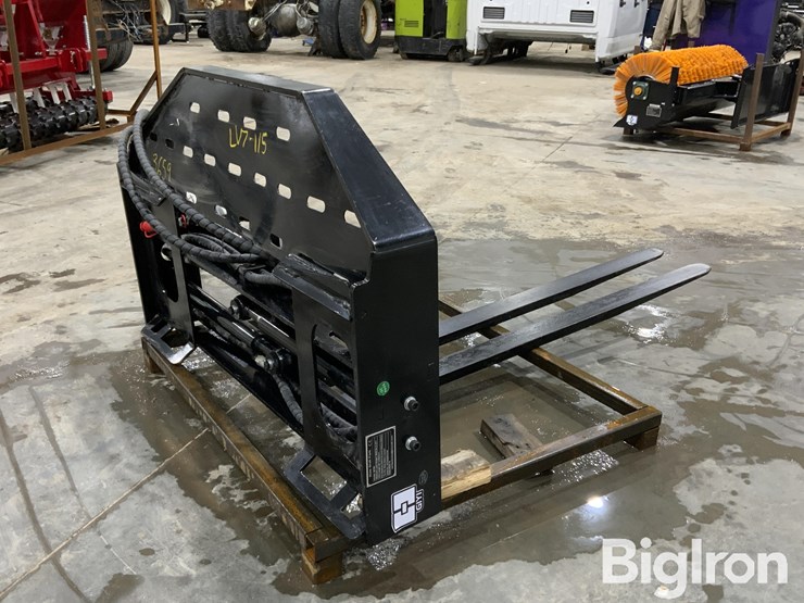 2025-massey-ferguson-730-image-5