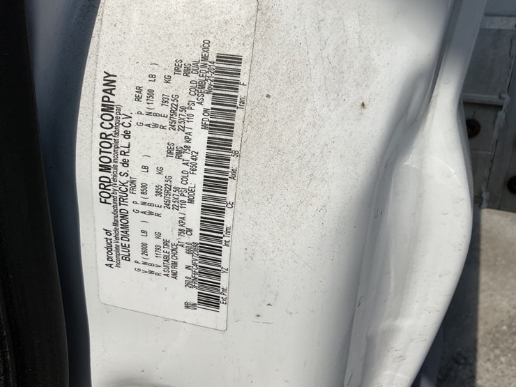 2015-ford-f650-xlt-image-10