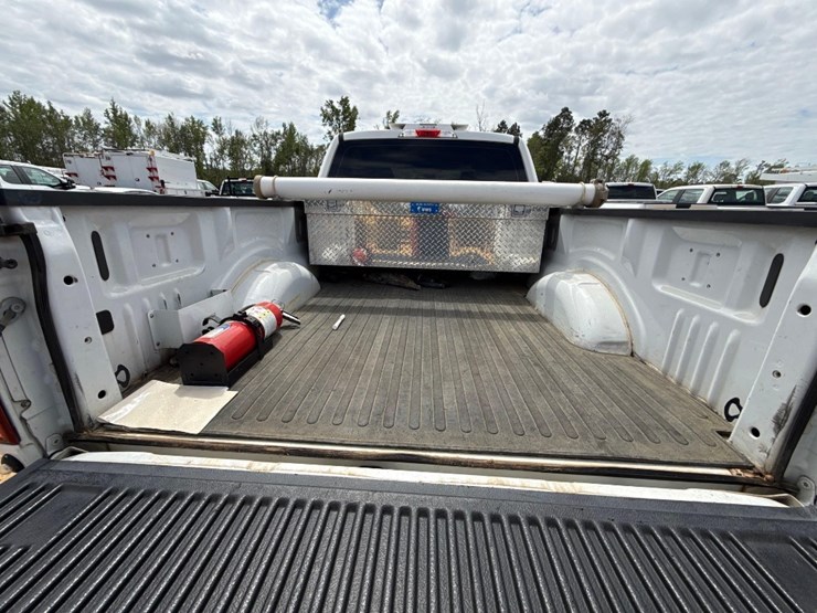 2018-ford-f150-xl-image-6