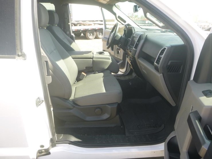 2020-ford-f150-image-9