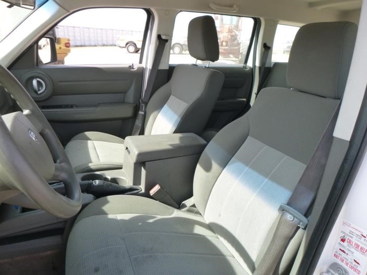 2008-dodge-nitro-image-11