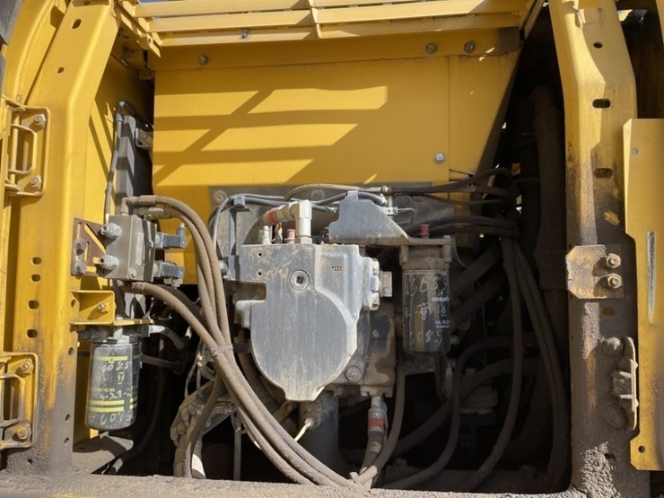 2013-komatsu-pc290-lc-10-image-37
