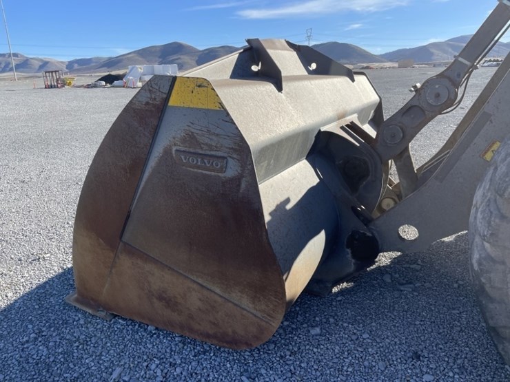 2021-volvo-l220h-image-9