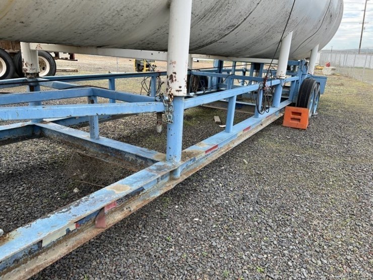 10,000-gallon-towable-water-tower-image-10