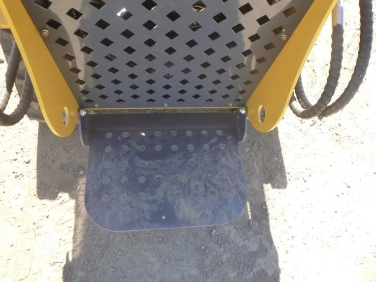 sdlanch-sdll60-skid-steer-track-loader-image-16