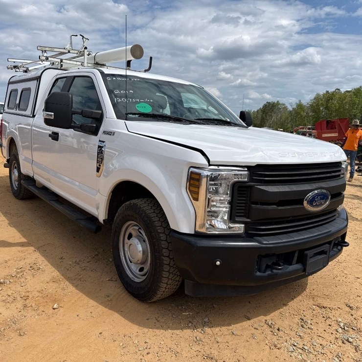 2019 FORD F250 XL