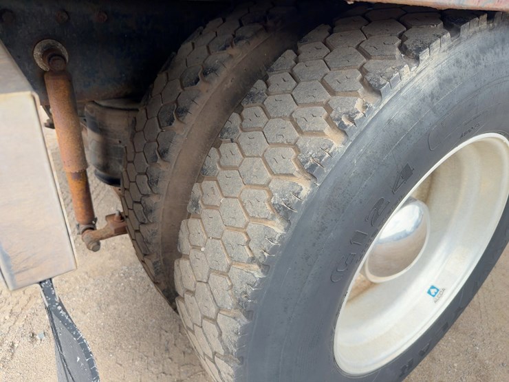 1996-international-4900-image-13