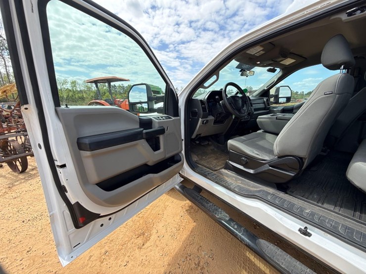2019-ford-f250-xl-image-15