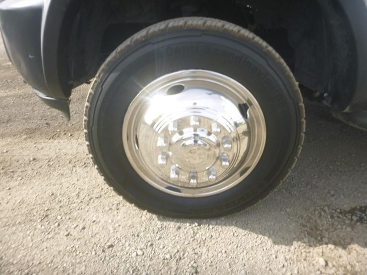 2012-dodge-ram-5500-image-17