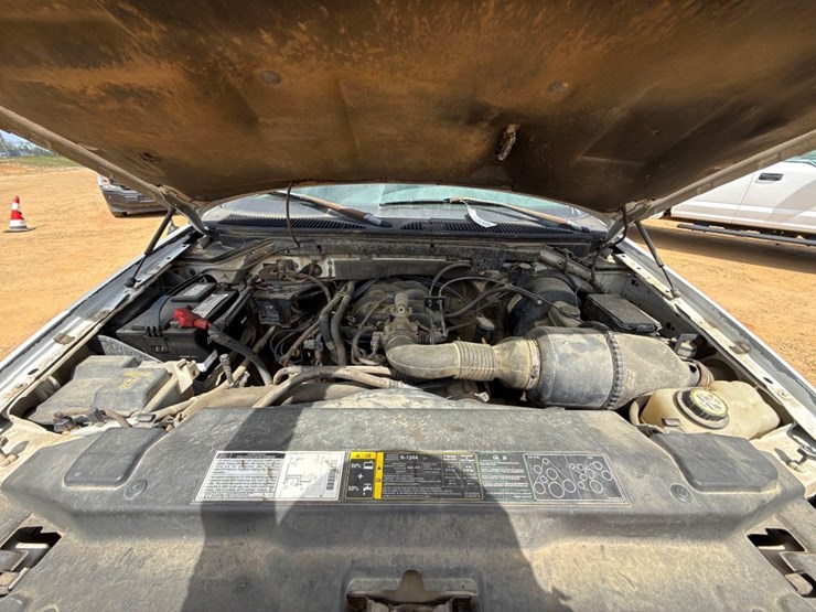 2002-ford-f150-xl-image-12