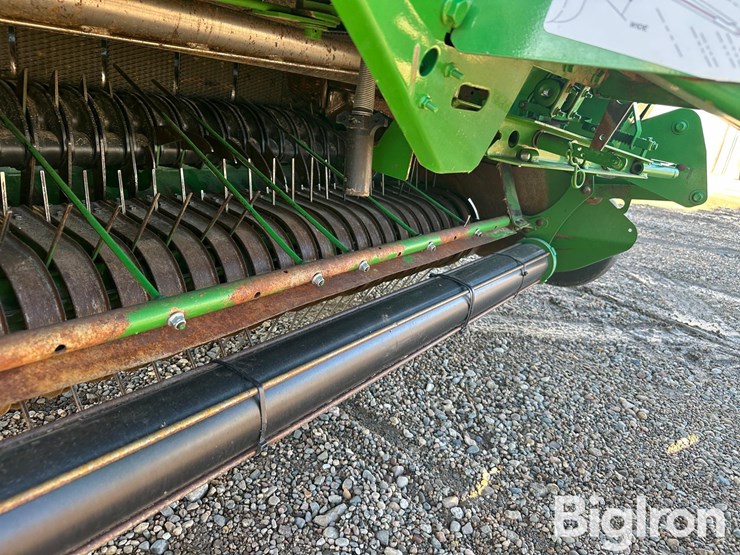 2012-john-deere-568-image-12