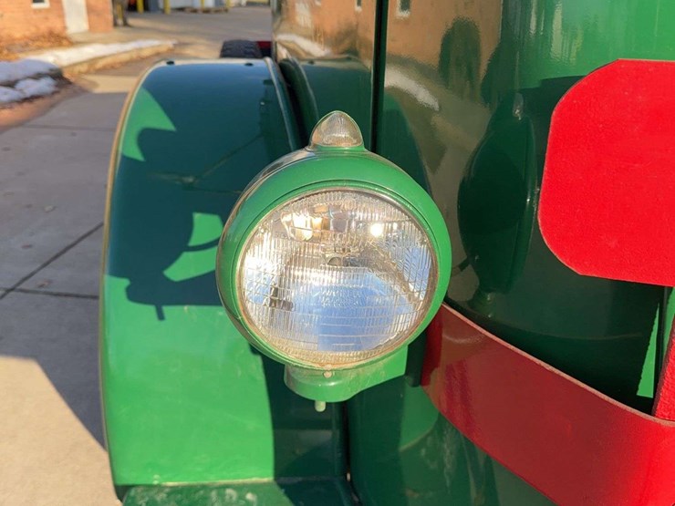 autocar-u70-truck-tractor-image-23