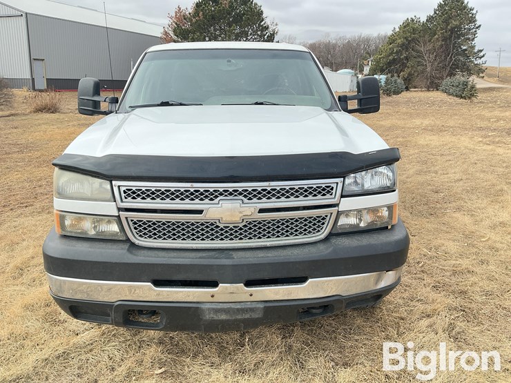 2007-chevrolet-silverado-2500-image-2