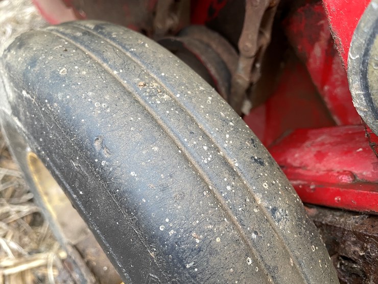 new-holland-144-image-23